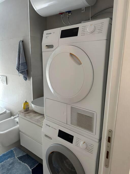 Family Friendly 2 Bedroom Apartment Eden Gardens Tirana City Center Kültér fotó